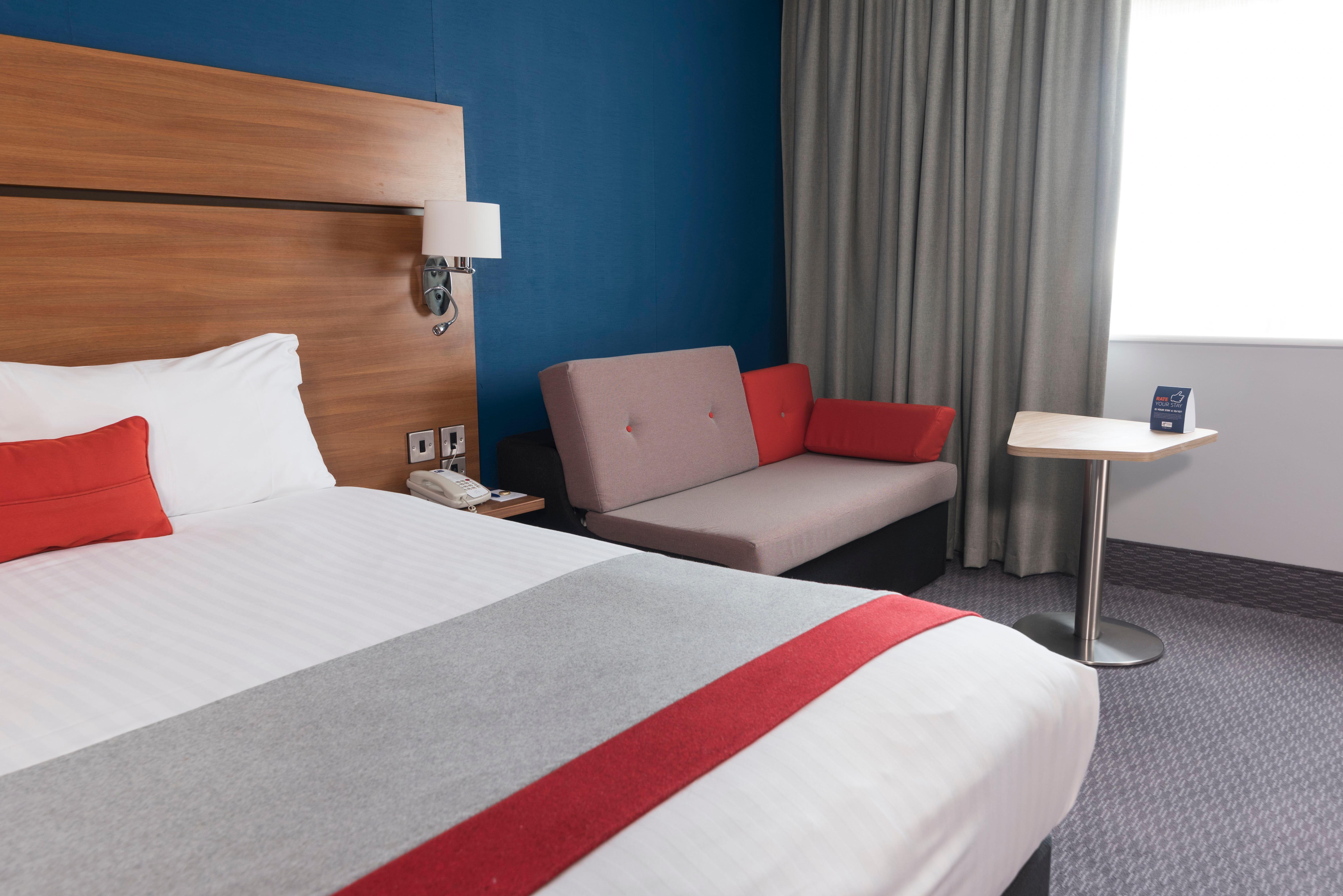 Holiday Inn Express Birmingham Star City By Ihg Bagian luar foto