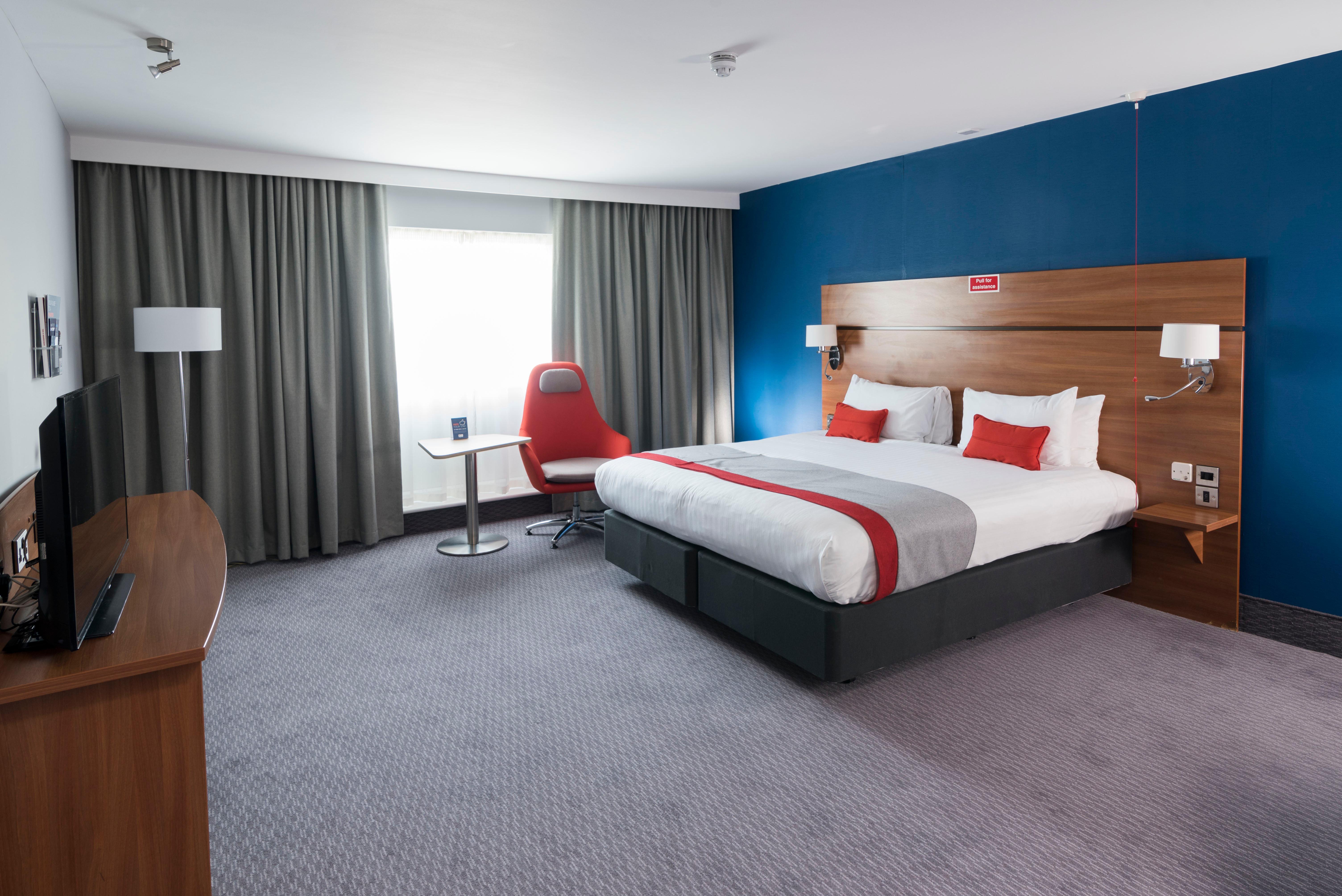 Holiday Inn Express Birmingham Star City By Ihg Bagian luar foto