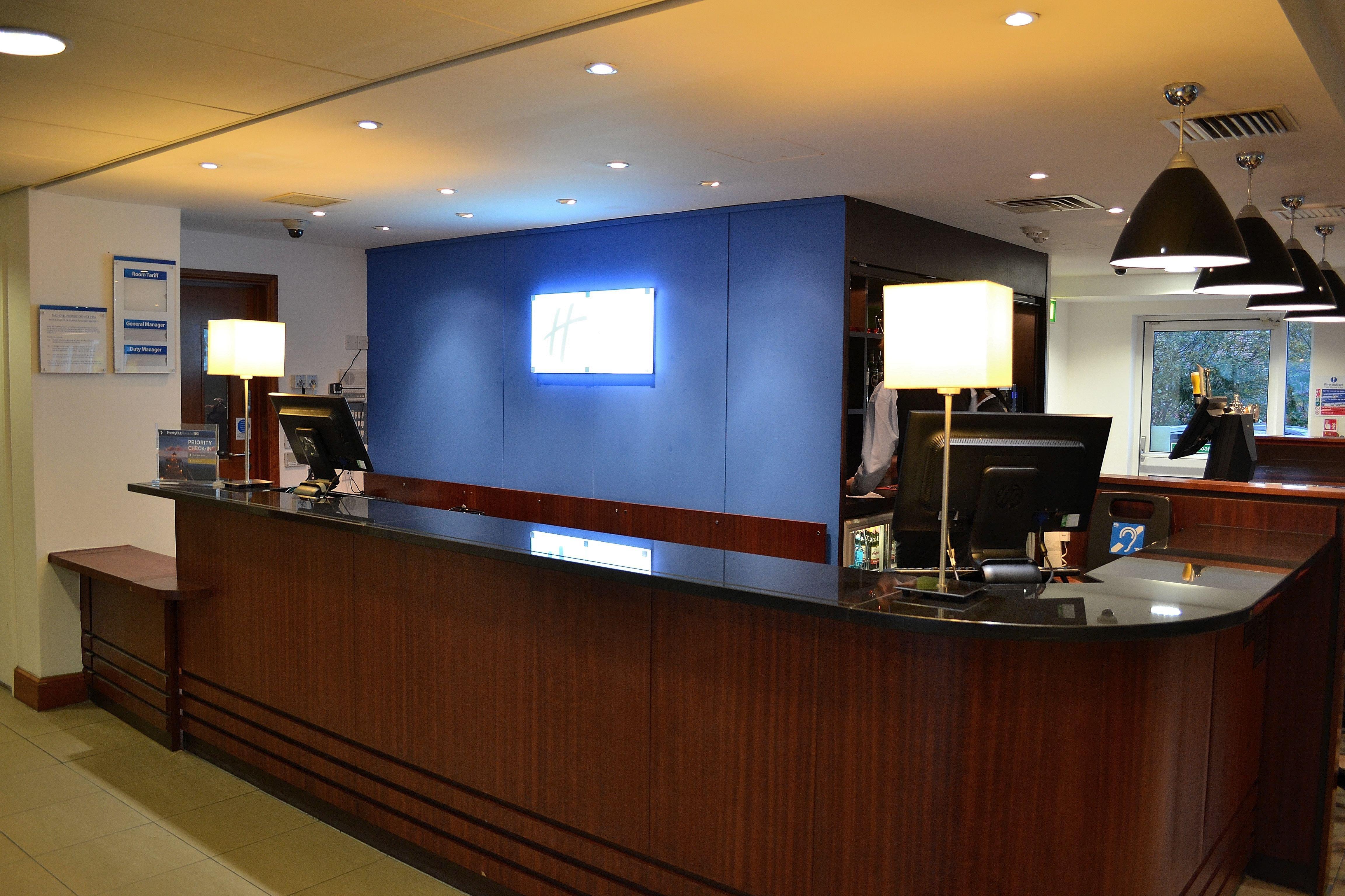 Holiday Inn Express Birmingham Star City By Ihg Bagian luar foto