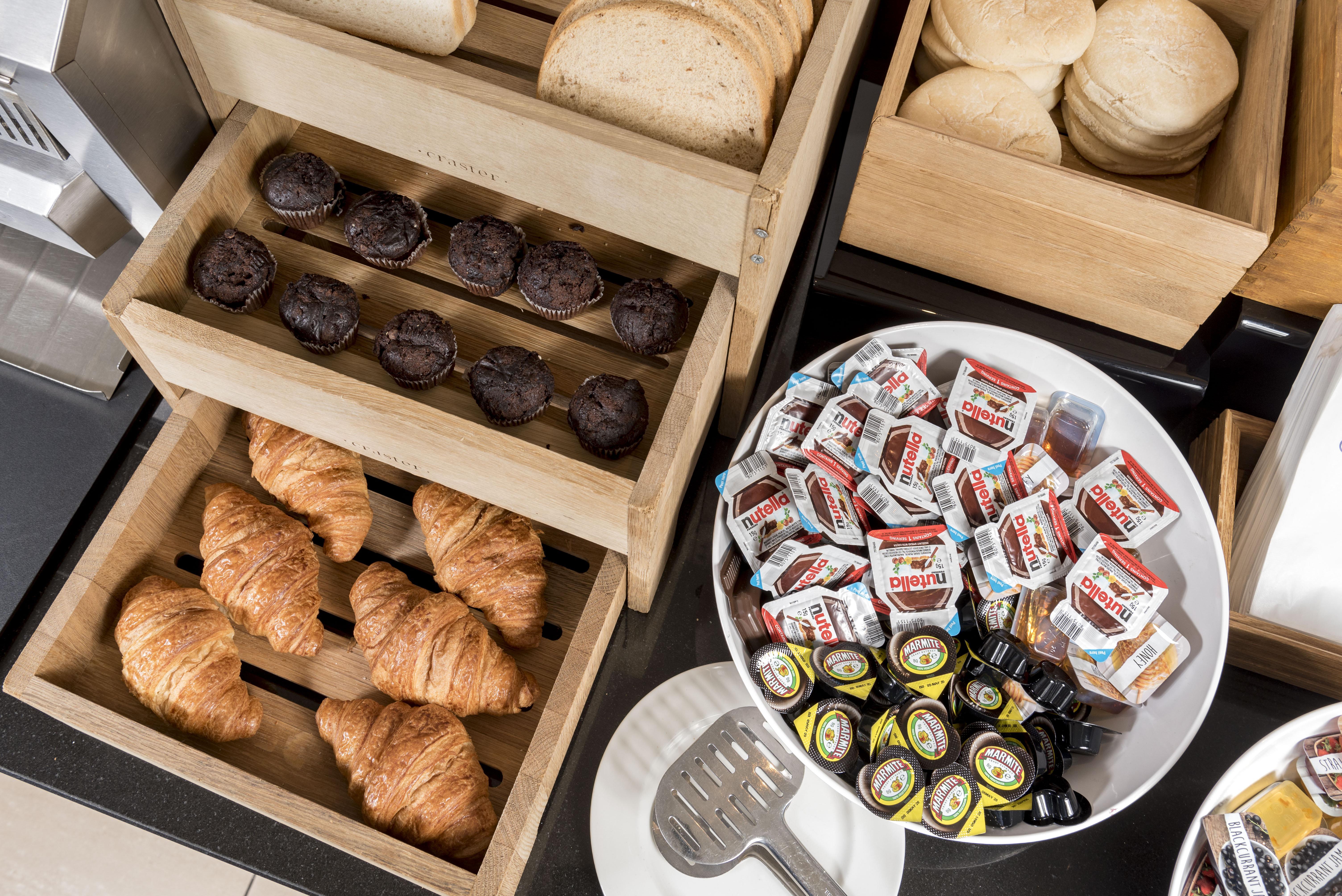 Holiday Inn Express Birmingham Star City By Ihg Bagian luar foto