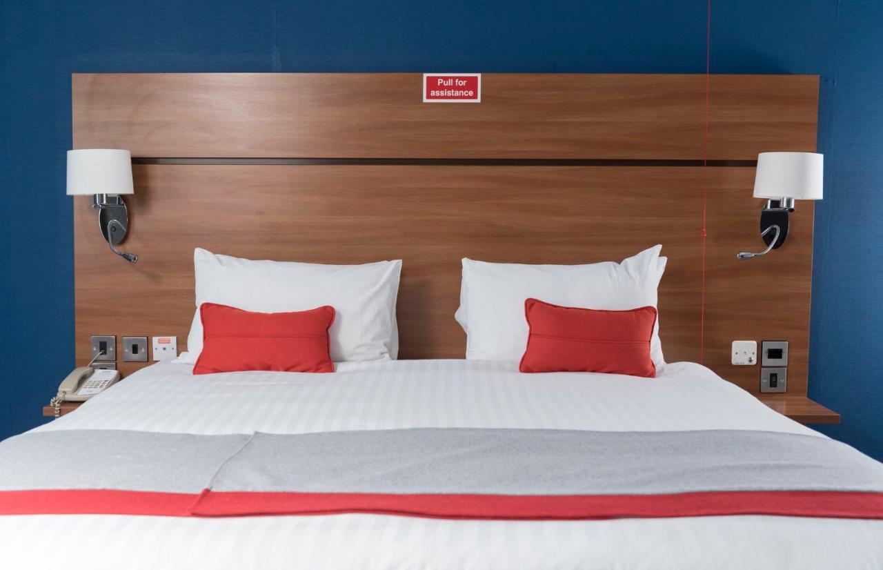 Holiday Inn Express Birmingham Star City By Ihg Bagian luar foto